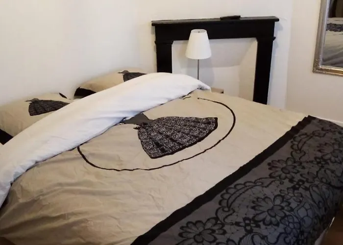 Apartahotel La Des Remparts 2*